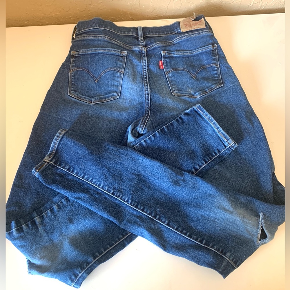 Levi’s 311 Shaping Skinny Jeans